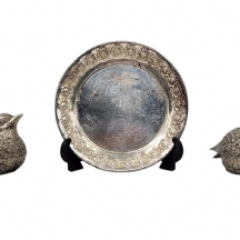 לוט של צלוחית כסף עשויה כסף סטרלינג, משקל: 22.15 גרם ובקוטר: 10 ס"מ