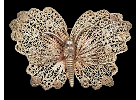 סיכת כסף גדולה ויפה, עשויה כסף '800', חתום, עשויה בעבודת פיליגראן בדמות פרפר