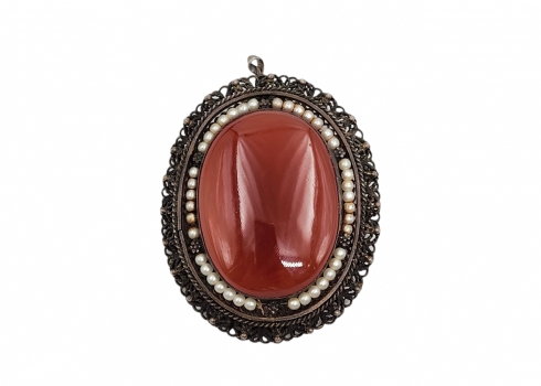 סיכה גדולה (יכולה לשמש גם כתליון) עשויה כסף 'סטרלינג' (925) חתומה