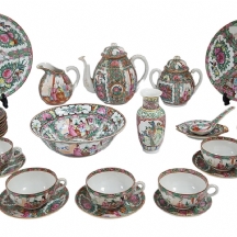 חלקי סט פורצלן סיני, מעוטר ציורי יד באמייל פוליכרום, דגם קנטונזי