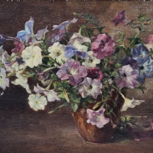 'פרחים סגולים בכד חום' - שמן על לוח, ציור עתיק בן יותר ממאה שנה