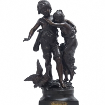 אוגוסט מורו (Auguste Moreau, צרפתי 1834-1917) - 'Protection' - פסל צרפתי עתיק
