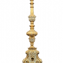 פמוט כנסייה עתיק, כפי הנראה בלגי או צרפתי