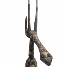 מסכה גדולת מיימדים של אנשי הקרומבה (The Kurumba People) מבורקינה פאסו