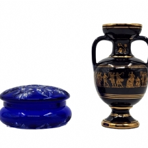 לוט של שני פריטים שונים