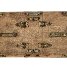 תיבת עץ ישנה לסיגרים