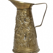 קנקן פליז אנגלי עתיק (ויקטוריאני) מתוצרת חברת: 'Peerage', מעוטר עיטורי בלט וחתום