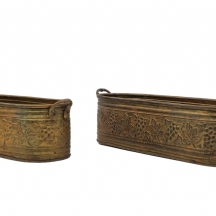 זוג אדניות פליז עתיקות