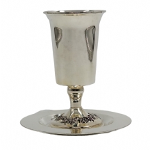 גביע קידוש ותחתית תואמת ישראליים