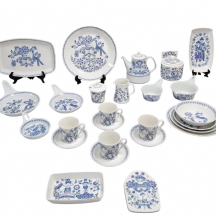 חלקי סט הגשה נורבגי, עשוי פורצלן, תוצרת 'Figgjo'