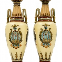 זוג אגרטלים גרמניים מתוצרת 'Villeroy & Boch, Mettlach'