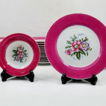 סט של 51 צלחות פורצלן יפניות בסגנון בוכרי מעוטרות בהדפסים פרחוניים