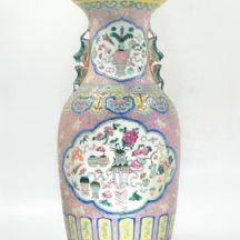 אגרטל פורצלן סיני דקורטיבי, משפחה ורודה (Famille rose)