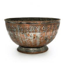 קערה איסלמית מסוף תקופת השושלת הקאג'ארית (Qajar dynasty, 1925-1794), אירן.