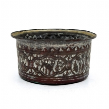 כלי נחושת פרסי עתיק בן יותר ממאה שנה