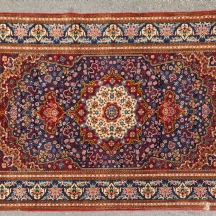 שטיח ישן ארוג בעבודת יד