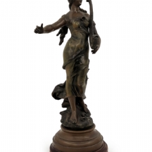 אוגוסט מורו (Auguste Moreau, צרפתי 1834-1917) - 'La Musique' - פסל צרפתי עתיק