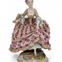 פסל פורצלן גרמני עתיק מהמאה ה-19, בדמות אצילה