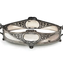 סנטרפיס כסף גרמני עתיק ואיכותי מתוצרת: 'Koch & Bergfeld', עשוי כסף: '800', חתום