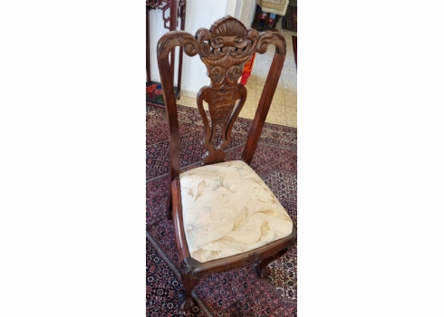 8 כסאות אוכל עתיקים