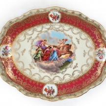 מגש פורצלן 'צכי עתיק בן יותר ממאה שנה, מעוטר בסגנון 'וינה הישנה', חתום