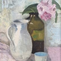 'טבע דומם עם צנצנת רוקחים וכד לבן' - שמן על בד, חתום