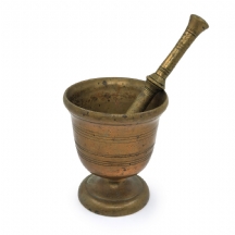 מכתש איסלמי עתיק מהמאה ה-19 עשוי ברונזה ועלי תואם (מאסיבי וכבד)