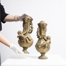 זוג אגרטלי שפלטר צרפתים עתיקים מתקופת נפוליאון השלישי (1852-1870 בקירוב)