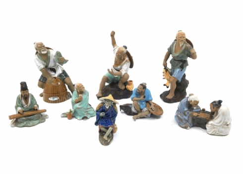 8 פסלי קרמיקה סינים מתוצרת שיוואן (Shiwan ware) בדמות דייגים, עשויים חימר