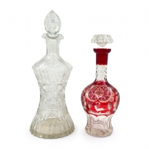 שני דקנטרים עתיקים