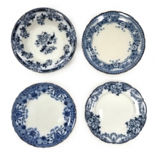 ארבע צלחות חרס אנגליות ויקטוריאניות מהרבע האחרון של המאה ה-19