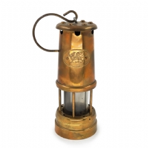 פנס כורים אנגלי עשוי פליז וזכוכית, חתום Cymru Wales