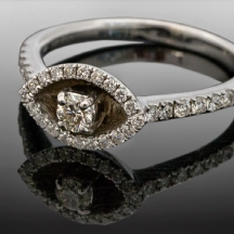 טבעת יהלומים