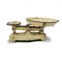 משקל מאזניים עתיק עשוי ברזל יצוק צבוע בגוון שמנת וירוק