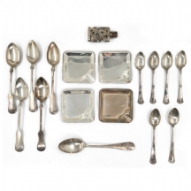 17 כלי כסף, דגמים ויצרנים שונים, חתומים