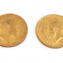 שני מטבעות זהב