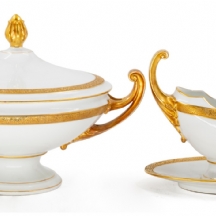 שני כלי פורצלן גרמנים עתיקים, מתוצרת: אפיאג Epiag, מעוטרים בזהב וחתומים