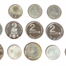 14 מדליות כסף של החברה הממשלתית למדליות ולמטבעות