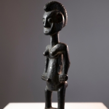 פסל אפריקאי של אנשי הסנופו (Senufo) עשוי עץ מגולף