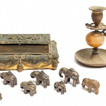 11 חפצי נוי עשויים מתכת