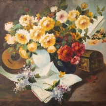 'טבע דומם עם פרחים ותיבה' - שמן על בד, חתום 'עליזה בדש'