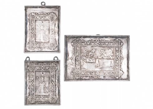 שלושה תבליטי כסף רוסים, עשויים כסף '875', אחד מהם (הגדול) חתום 84