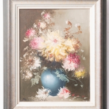 'פרחים בכד כדורי כחול'  ציור שמן על בד, חתום