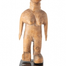 בובת ואנאבי (Venavi Doll) של אנשי האוה (Ewe People) מטוגו (Togo) במערב אפריקה