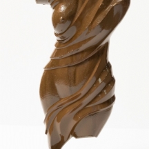 פסל ברונזה חתום ומתוארך 1997, בסיס עץ