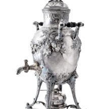 מיחם צרפתי עתיק ויפה במיוחד מתקופת נפוליאון השלישי, עשוי פיוטר מצופה כסף