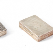 ארבע קופסאות כסף עתיקות שונות, יצרנים ודגמים שונים, חתומות