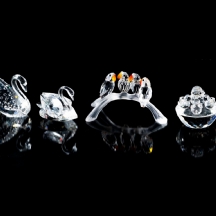 4 דמויות קריסטל סברובסקי (SWAROVSKI) בצורת ציפורים, חתומים