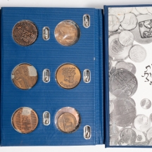 חלקי סט של 37 מדליות ברונזה, תוצרת 'החברה הממשלתית למדליות ולמטבעות'