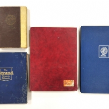 שני אלבומי בולים